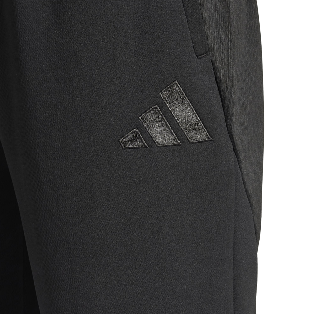 PANTALÓN DE CHÁNDAL JUGADOR ADULTO 25/26